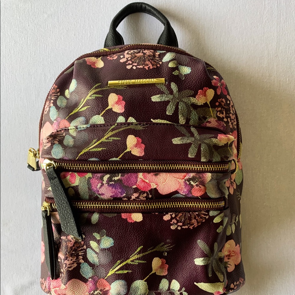 ✨Steve Madden small backpack